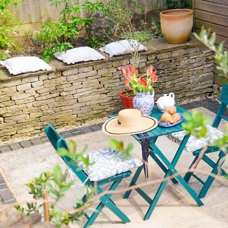 Villa Bright & Beautiful Open Plan Coach House Painswick Esterno foto