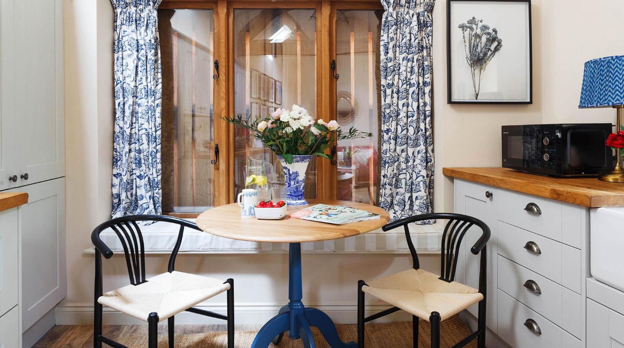 Villa Bright & Beautiful Open Plan Coach House Painswick Esterno foto