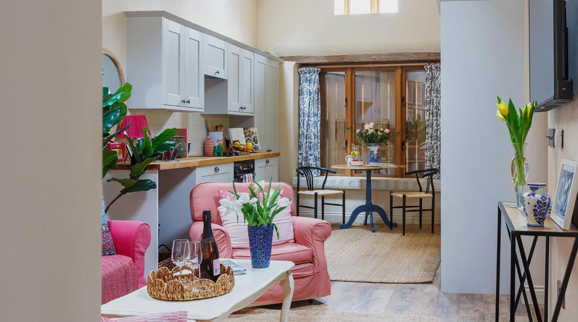 Villa Bright & Beautiful Open Plan Coach House Painswick Esterno foto