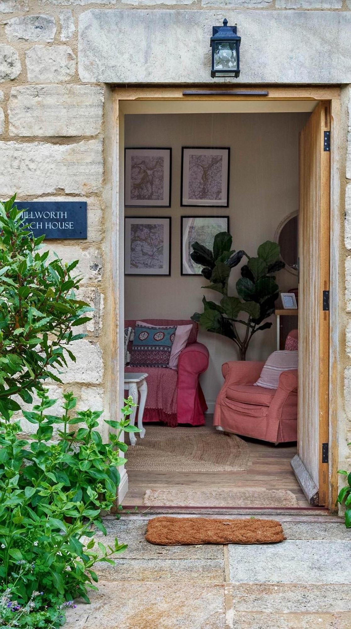 Villa Bright & Beautiful Open Plan Coach House Painswick Esterno foto